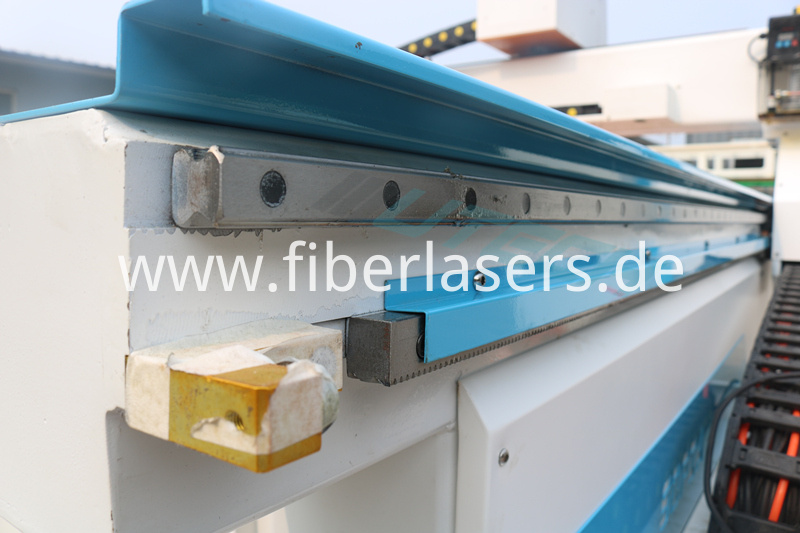 Water cooling spindle ATC CNC Router machine Water cooling spindle ATC CNC Router machine